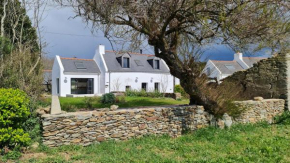 Maison face au vallon de Kérel